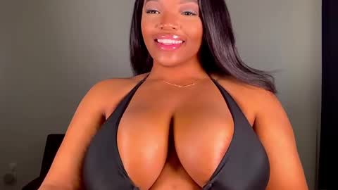 Snapshot of maybabi chatting on January 2025 03:04:01 PM MayBabi online show from January 2025 03:04:01 PM