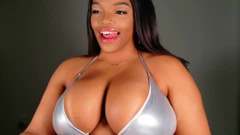 Snapshot of maybabi chatting on February 2025 11:18:02 AM MayBabi online show from February 2025 11:18:02 AM