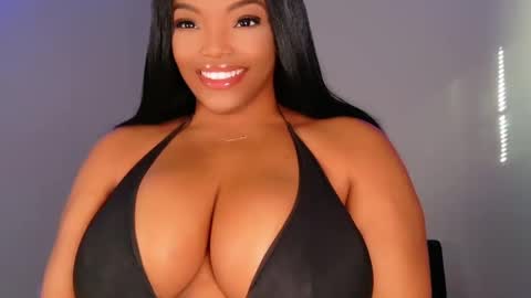 Snapshot of maybabi chatting on September 2025 01:35:01 PM MayBabi online show from September 2025 01:35:01 PM