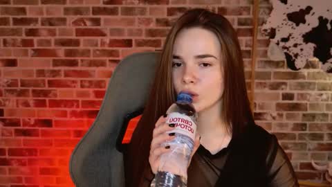 maybloom_ online show from February 2026 09:06:01 AM