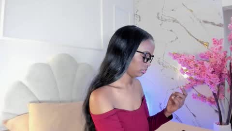 Snapshot of mayevanss chatting on November 2025 08:05:01 PM mayevanss online show from November 2025 08:05:01 PM