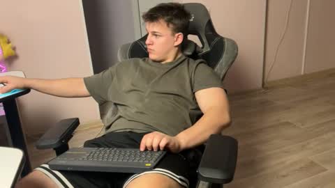 Slava and Alextatto online show from February 2026 05:42:02 PM