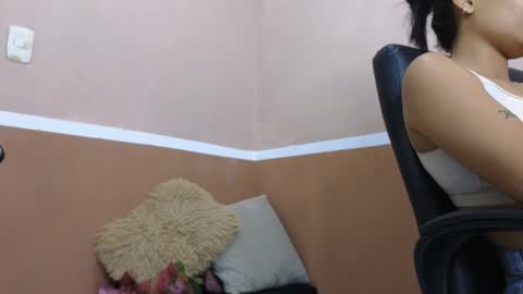 Mayka online show from September 2025 09:38:01 PM