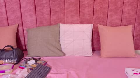 Rousse online show from February 2026 12:26:01 PM