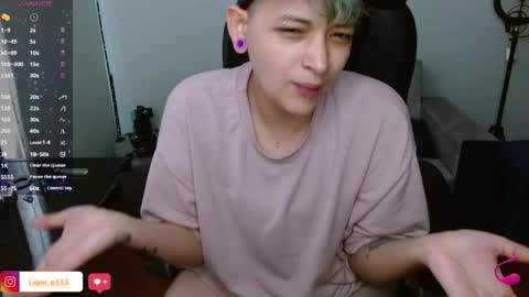 Snapshot of maylyy_kan chatting on June 2026 05:19:01 PM Mayle kan online show from June 2026 05:19:01 PM