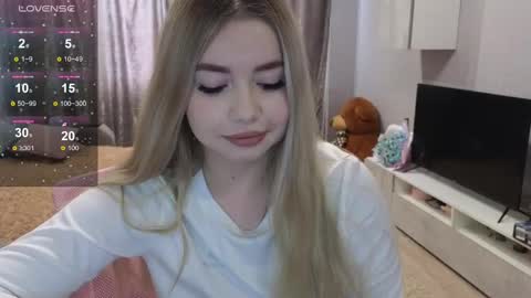 Snapshot of maymallorie chatting on February 2025 10:59:02 AM may online show from February 2025 10:59:02 AM
