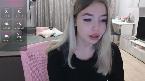 Snapshot of maymallorie chatting on September 2025 08:41:02 PM may online show from September 2025 08:41:02 PM
