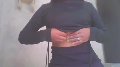 MAYRA online show from December 2024 09:02:02 AM