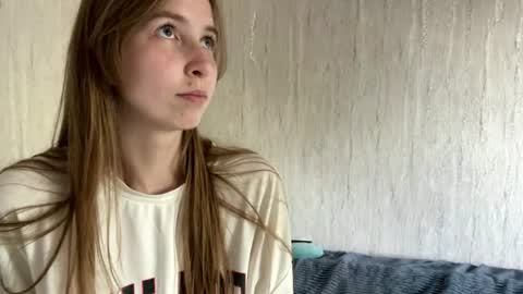 Snapshot of mayrabereznak chatting on July 2026 02:19:01 PM Merry online show from July 2026 02:19:01 PM