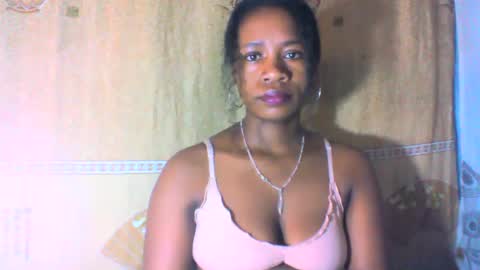 Snapshot of mayrah5 chatting on February 2025 10:44:02 AM mayrah online show from February 2025 10:44:02 AM