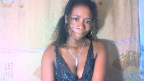 Snapshot of mayrah5 chatting on February 2025 08:50:01 AM mayrah online show from February 2025 08:50:01 AM