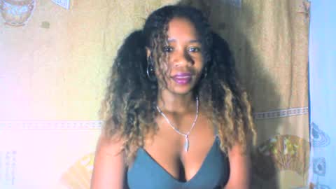 Snapshot of mayrah5 chatting on February 2025 05:24:02 AM mayrah online show from February 2025 05:24:02 AM