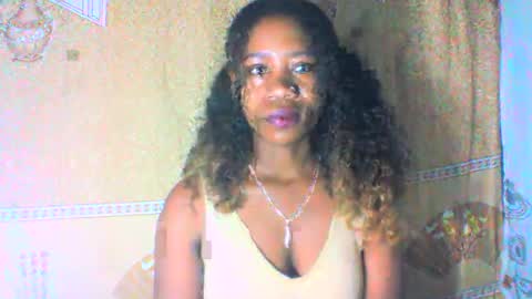 Snapshot of mayrah5 chatting on March 2025 05:31:02 AM mayrah online show from March 2025 05:31:02 AM