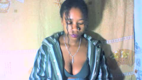 Snapshot of mayrah5 chatting on March 2025 05:44:02 AM mayrah online show from March 2025 05:44:02 AM