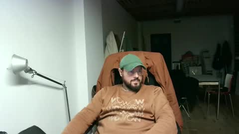 maythe4bwu online show from January 2025 01:11:01 PM