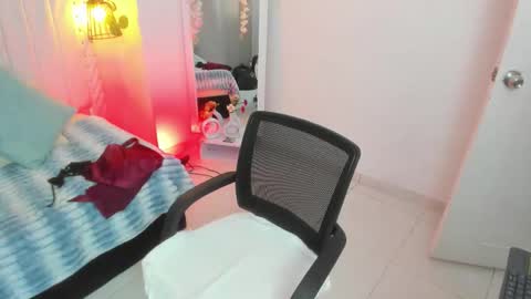 Snapshot of mayu_kim chatting on October 2025 07:07:02 PM Mayu KIm online show from October 2025 07:07:02 PM