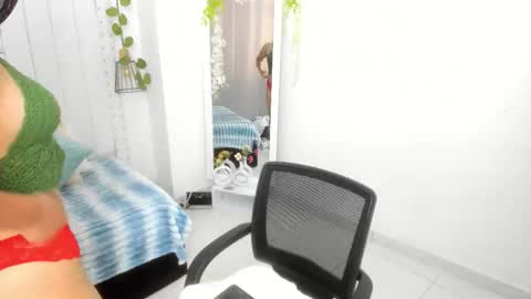 Snapshot of mayu_kim chatting on November 2025 07:36:01 PM Mayu KIm online show from November 2025 07:36:01 PM