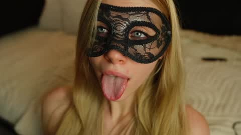 Snapshot of mbca chatting on January 2025 01:33:01 AM Anna IG mbca anna online show from January 2025 01:33:01 AM