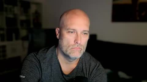 mcinside online show from November 2025 07:58:02 PM