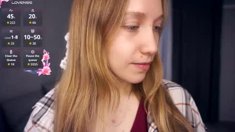 Snapshot of mckenziedyen chatting on November 2025 06:49:01 AM Mary online show from November 2025 06:49:01 AM