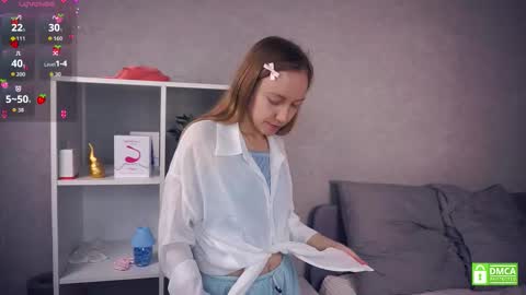 Snapshot of mckenziedyen chatting on November 2025 06:27:01 AM Mary online show from November 2025 06:27:01 AM