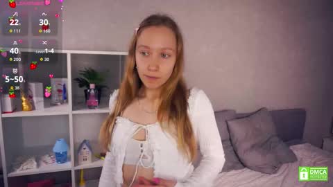 Snapshot of mckenziedyen chatting on December 2025 06:19:02 AM Mary online show from December 2025 06:19:02 AM