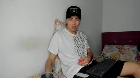 mcloviin_ online show from February 2026 07:56:02 AM