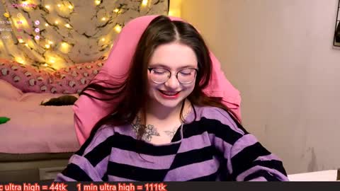Snapshot of me_hanna chatting on January 2025 10:44:02 PM Hanna online show from January 2025 10:44:02 PM