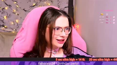 Snapshot of me_hanna chatting on February 2025 11:19:02 PM Hanna online show from February 2025 11:19:02 PM