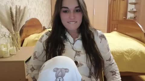 Melissa online show from February 2025 04:46:02 AM