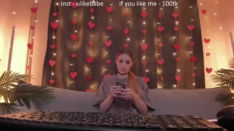 Anna online show from February 2025 12:14:02 PM