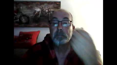 Snapshot of meathome3 chatting on May 2026 10:10:01 AM me at home online show from May 2026 10:10:01 AM