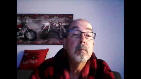 Snapshot of meathome3 chatting on May 2026 11:17:01 AM me at home online show from May 2026 11:17:01 AM