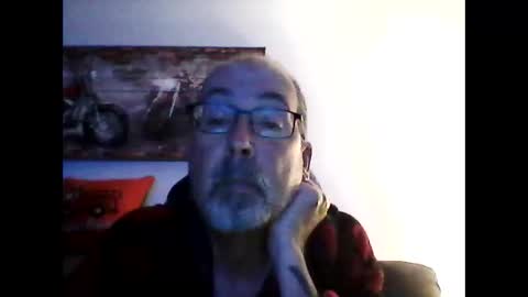 Snapshot of meathome3 chatting on May 2026 10:20:01 AM me at home online show from May 2026 10:20:01 AM
