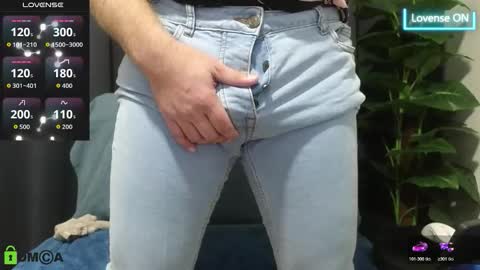 Snapshot of meaty_roll chatting on October 2025 06:39:02 AM Meaty Roll online show from October 2025 06:39:02 AM