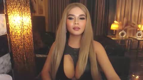 Snapshot of meatyhorsecocktrans chatting on October 2025 04:05:01 PM meatyhorsecocktrans online show from October 2025 04:05:01 PM