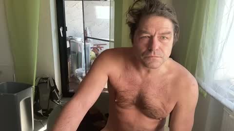 medeinoe online show from February 2025 10:05:01 AM