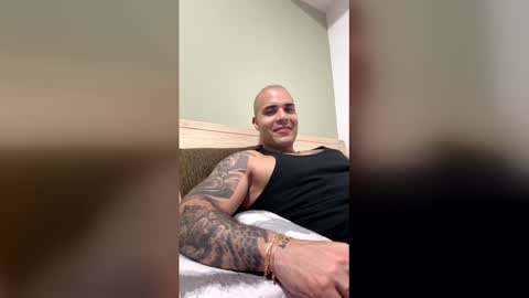 Snapshot of medellindrak chatting on March 2026 01:17:02 AM filippoae online show from March 2026 01:17:02 AM