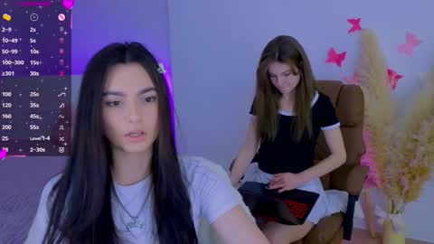 Snapshot of medina_andress chatting on March 2026 09:56:02 PM Dina online show from March 2026 09:56:02 PM