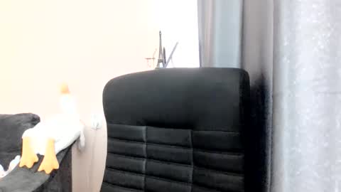 Snapshot of medjik_lool chatting on October 2025 06:14:01 AM Oltereodora-lima online show from October 2025 06:14:01 AM