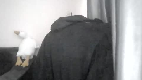 Snapshot of medjik_lool chatting on October 2025 06:06:02 AM Oltereodora-lima online show from October 2025 06:06:02 AM