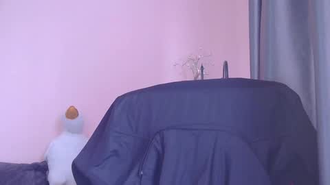 Snapshot of medjik_lool chatting on November 2025 09:55:02 AM Oltereodora-lima online show from November 2025 09:55:02 AM