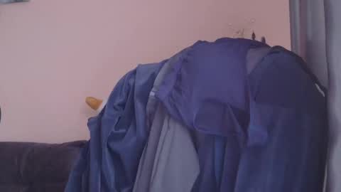 Snapshot of medjik_lool chatting on December 2025 06:55:01 AM Oltereodora-lima online show from December 2025 06:55:01 AM