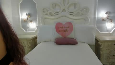Snapshot of medoly03 chatting on April 2026 02:53:01 AM Melody online show from April 2026 02:53:01 AM