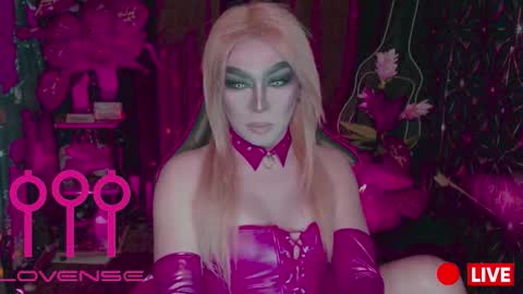 THE QUEEN ALPHA   Queen Medusa Prey online show from February 2026 07:21:01 PM