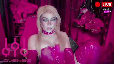 THE QUEEN ALPHA   Queen Medusa Prey online show from April 2026 07:09:02 PM