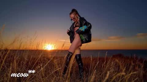 Snapshot of meeeeeow08 chatting on September 2025 01:16:02 AM Sweet Meow nonude online show from September 2025 01:16:02 AM