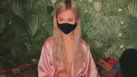 meeeewmeeeeow online show from October 2025 06:02:02 AM