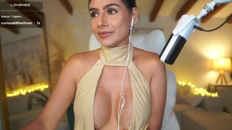 Andrea  online show from February 2025 12:37:01 PM