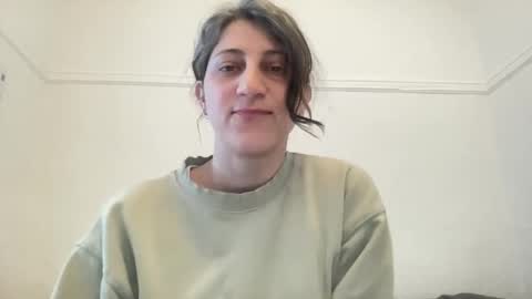 Meena online show from April 2026 05:04:02 PM